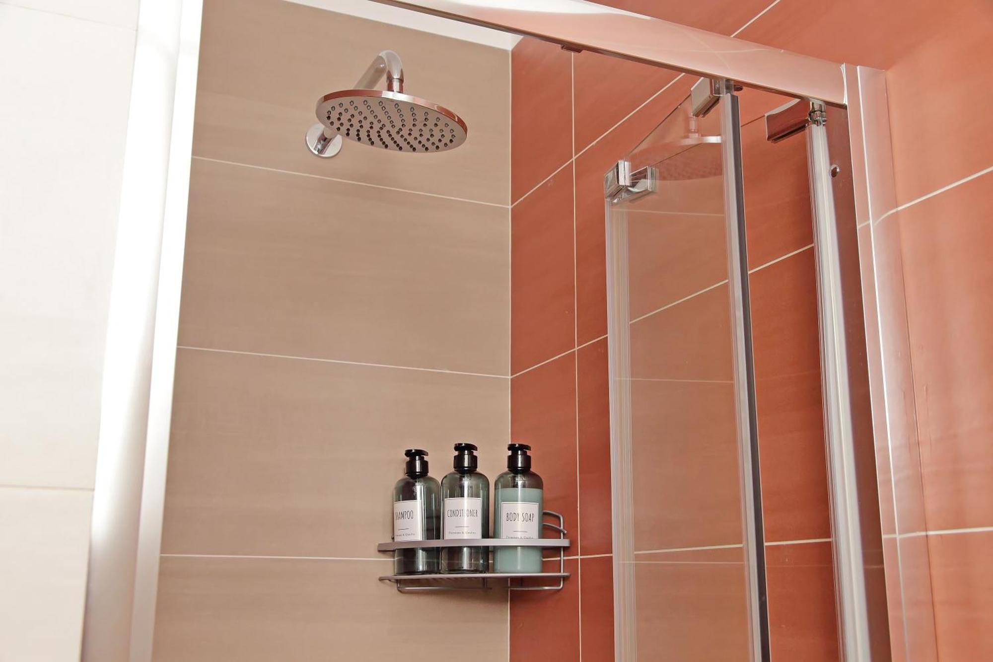 Graceful Near St Peter Metro 100 Mt Apartamento *