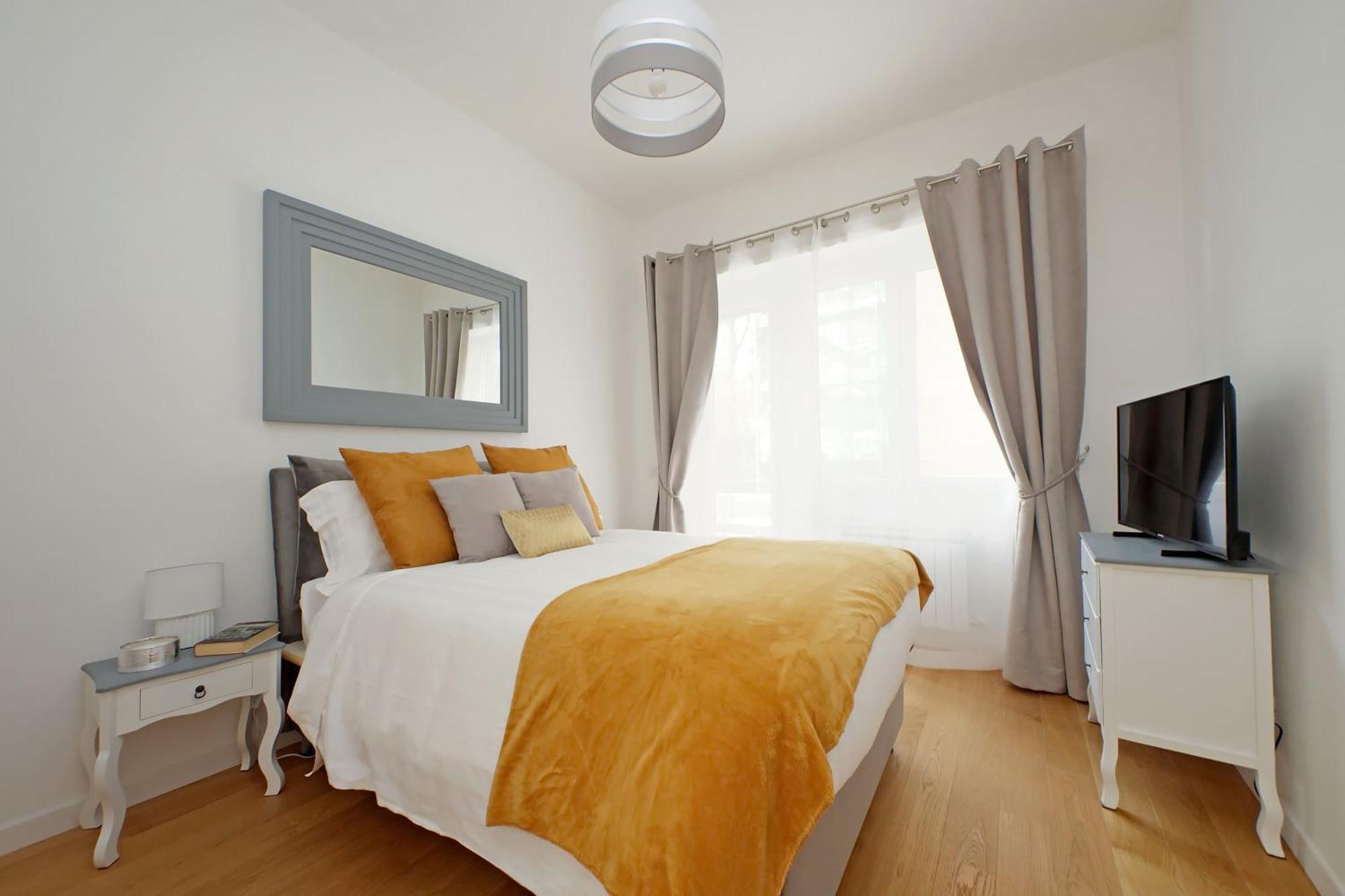 Graceful Near St Peter Metro 100 Mt Apartamento Roma